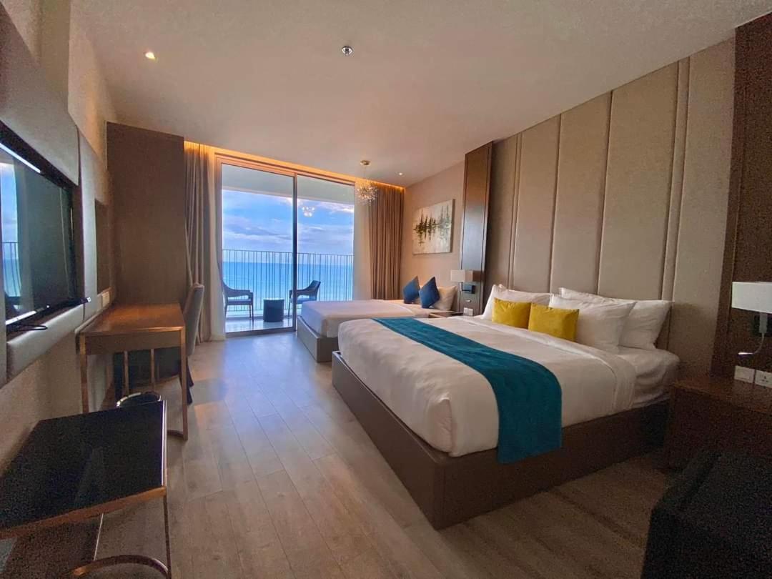 Panorama Oceanfront Suite Nha Trang Exterior foto