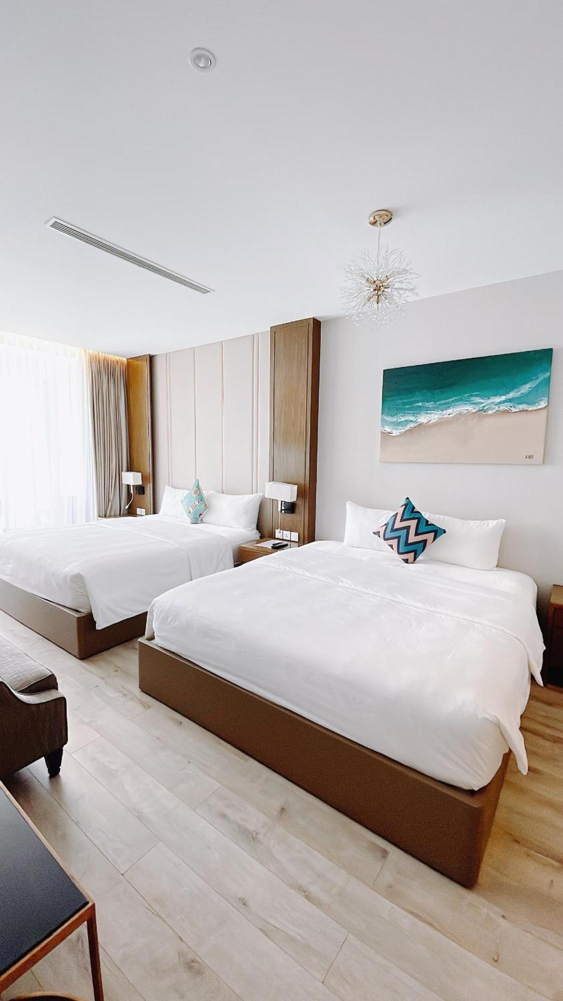 Panorama Oceanfront Suite Nha Trang Exterior foto