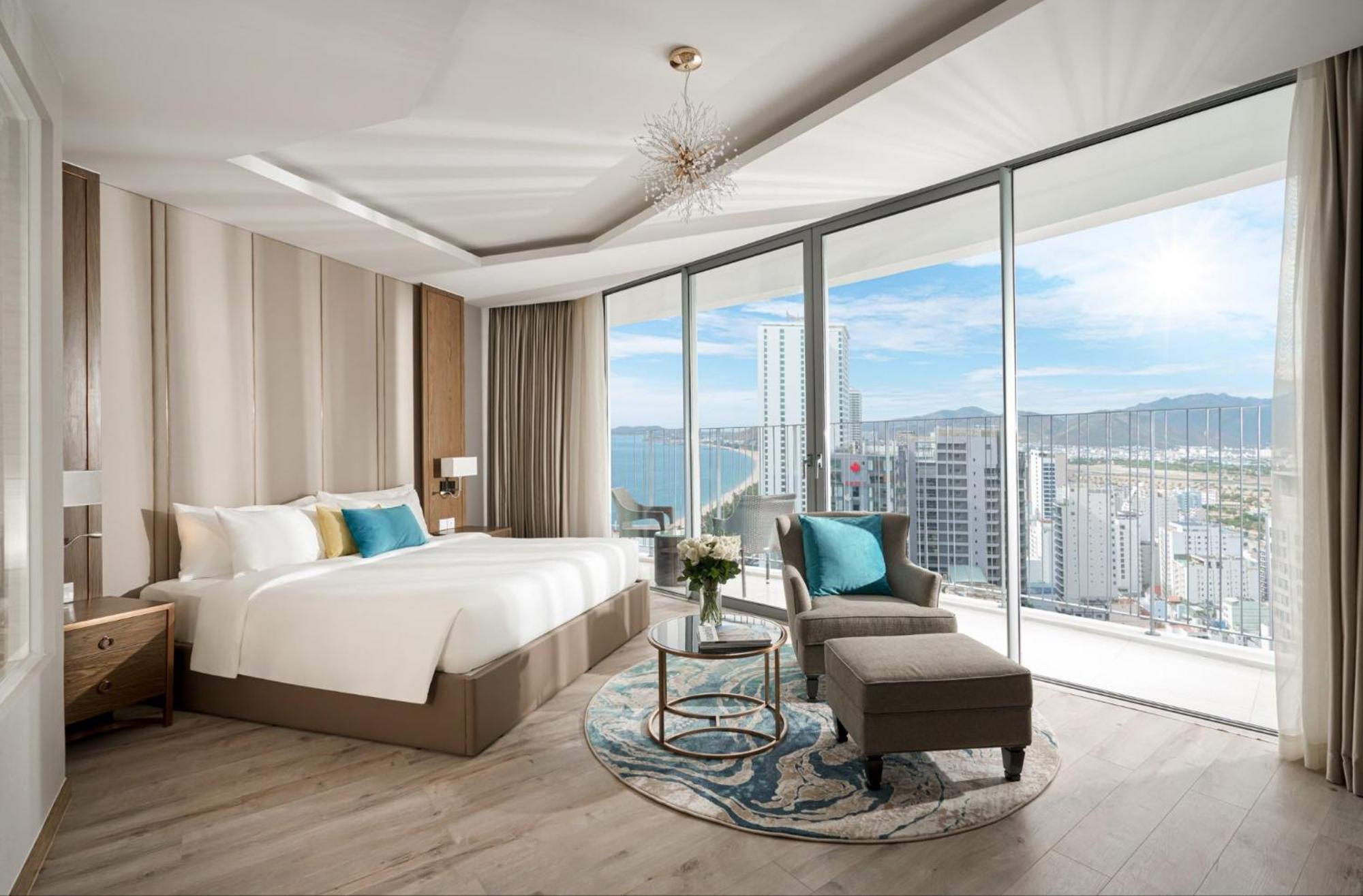 Panorama Oceanfront Suite Nha Trang Exterior foto