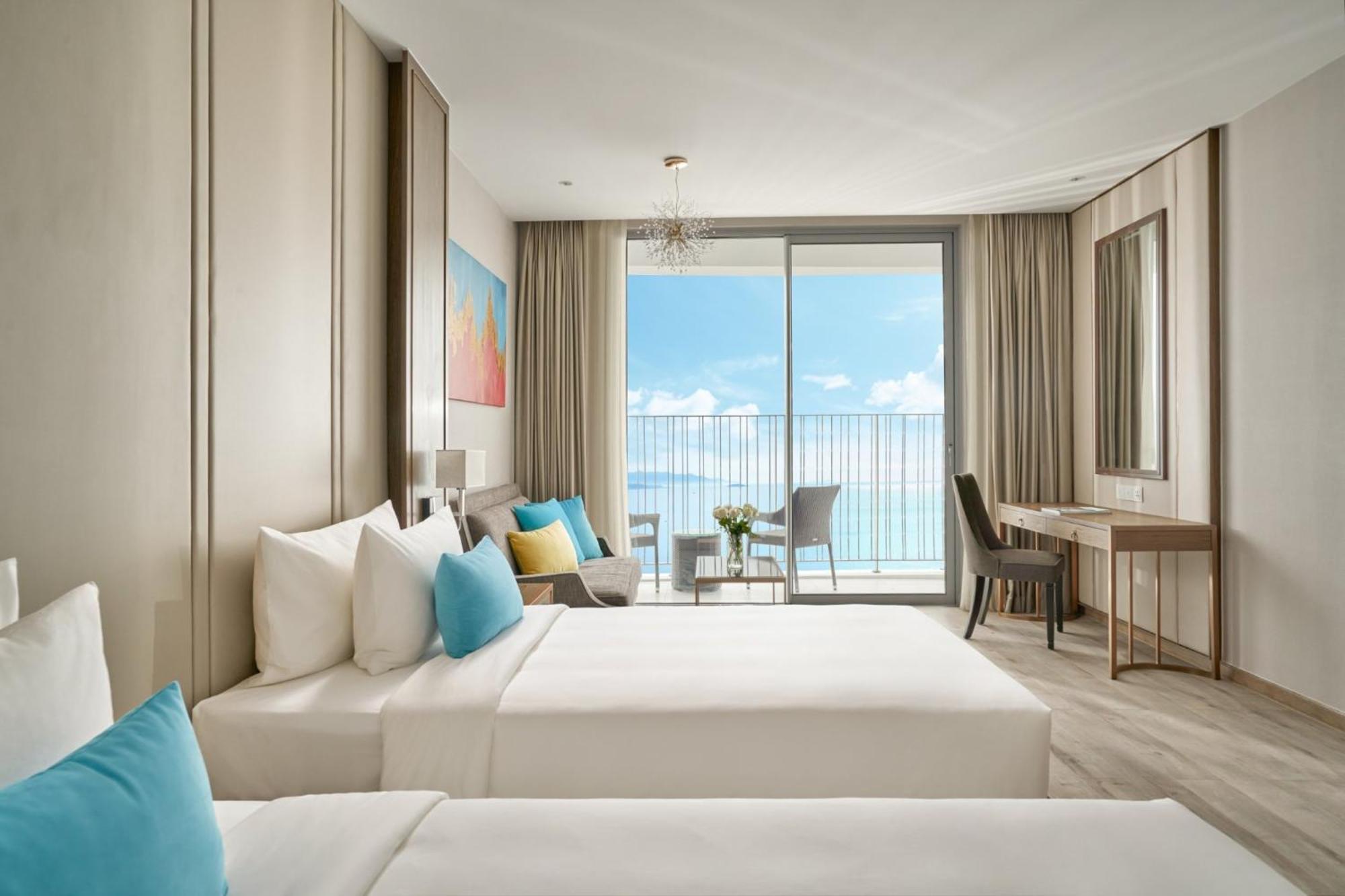 Panorama Oceanfront Suite Nha Trang Exterior foto